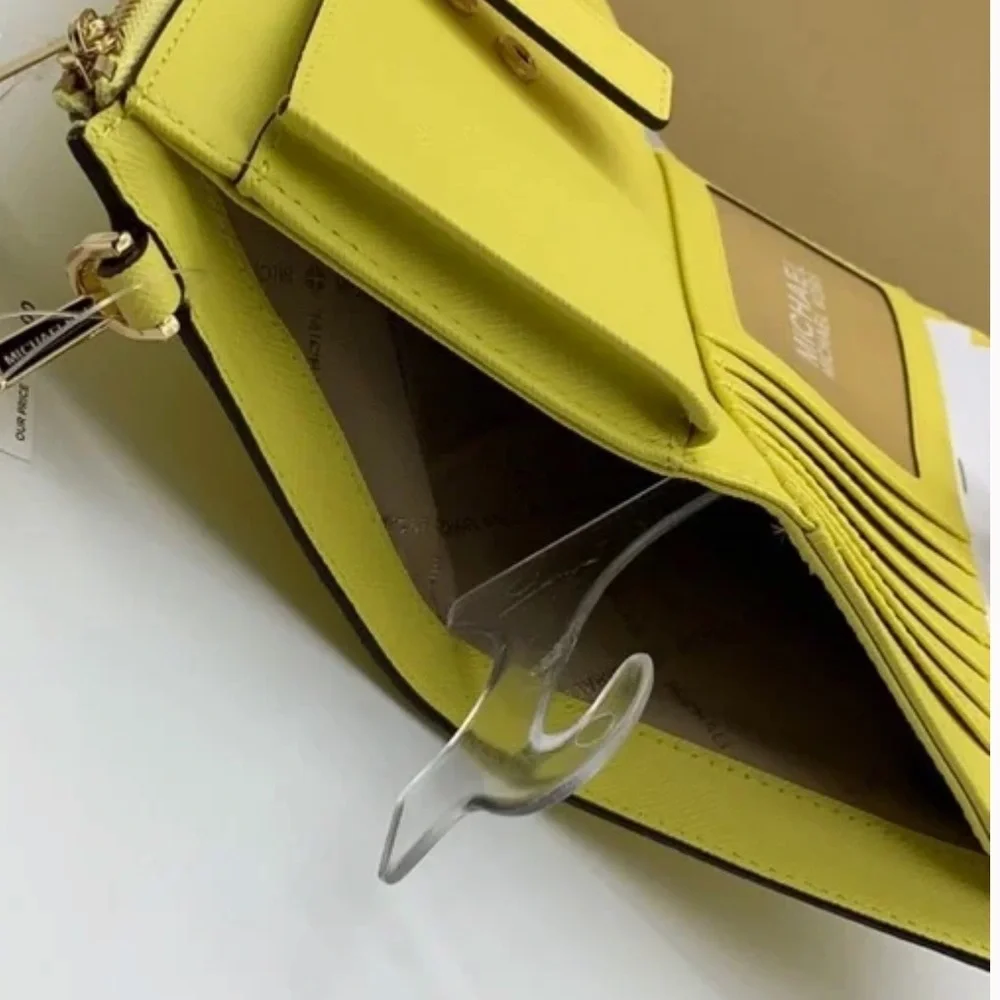 MICHAEL KORS LARGE DOUBLE ZIP WRISTLET  WALLET SUNSHINE